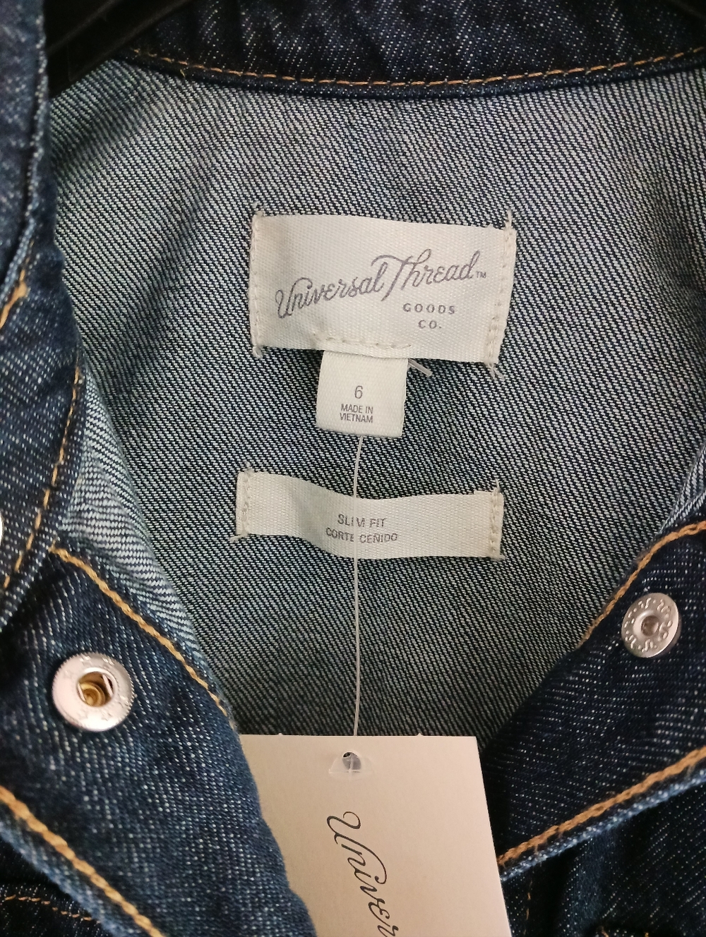Universal Thread Dark Wash Tailored Button-Up Denim Shirt - Picture 5 of 6